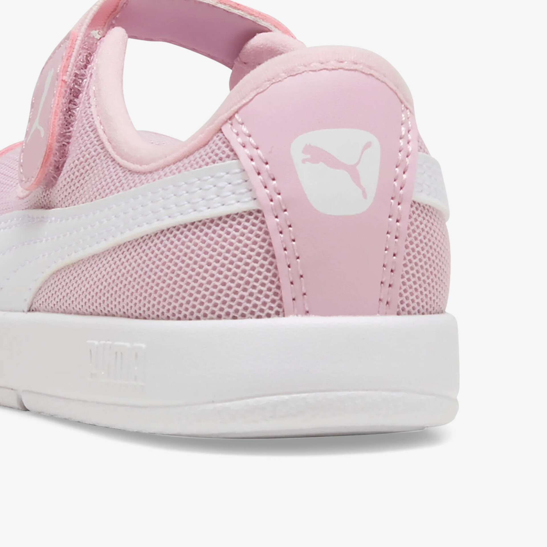 PUMA Kinder Trainingsschuhe rosa