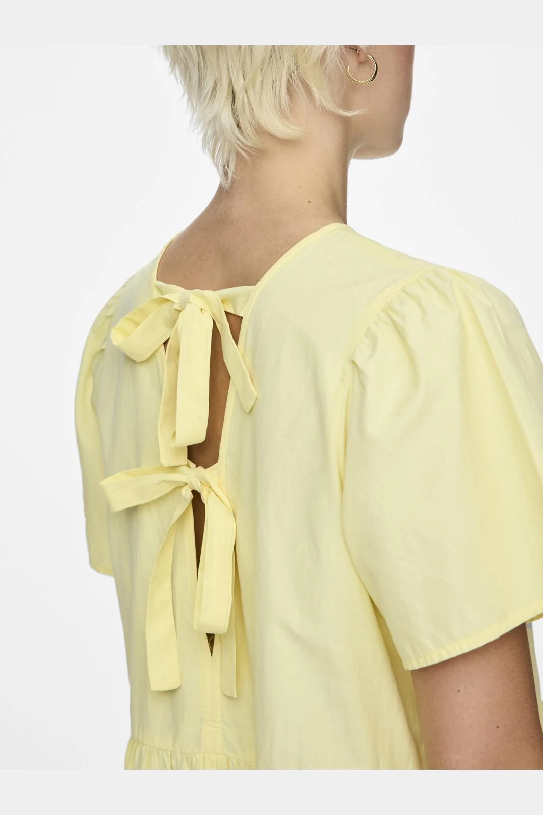 Pieces Pcula Ss O-Neck Reversible Bow Dress 4704159 mellow yellow
