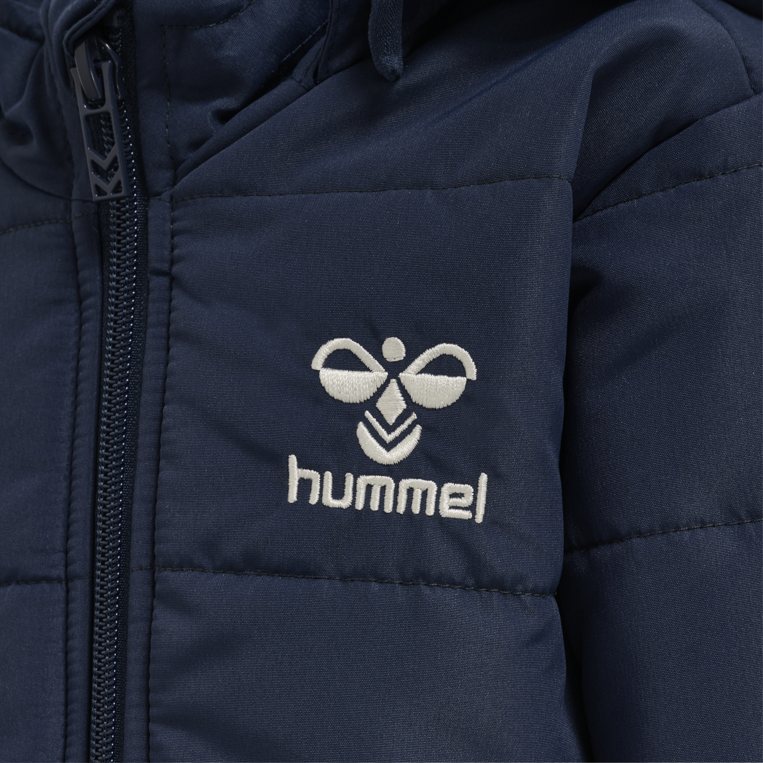 hmlVIBE JACKET