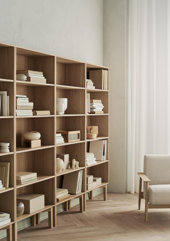Bolia Silent boekenkast geolied eiken