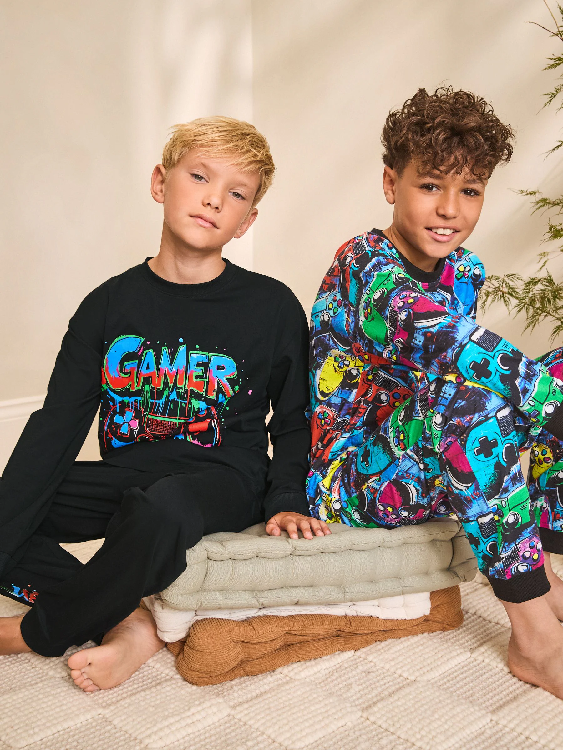 Meerkleurig gamer - Verpakking van 2 pyjama's met lange mouwen (3-16 jr)