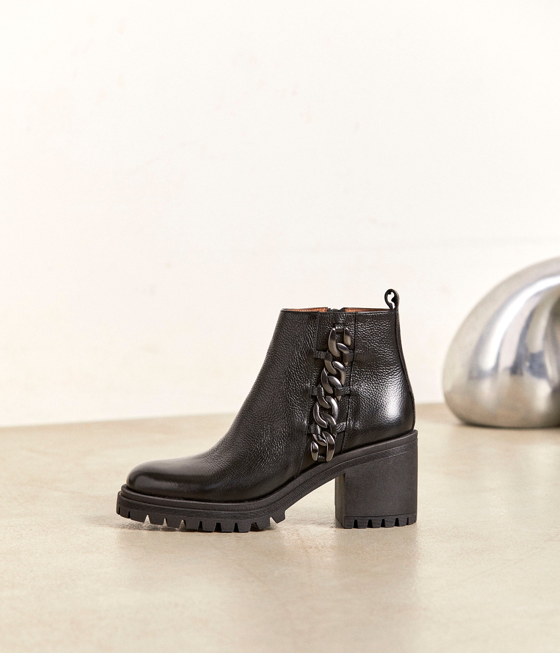 Boots avec chaîne Coraline