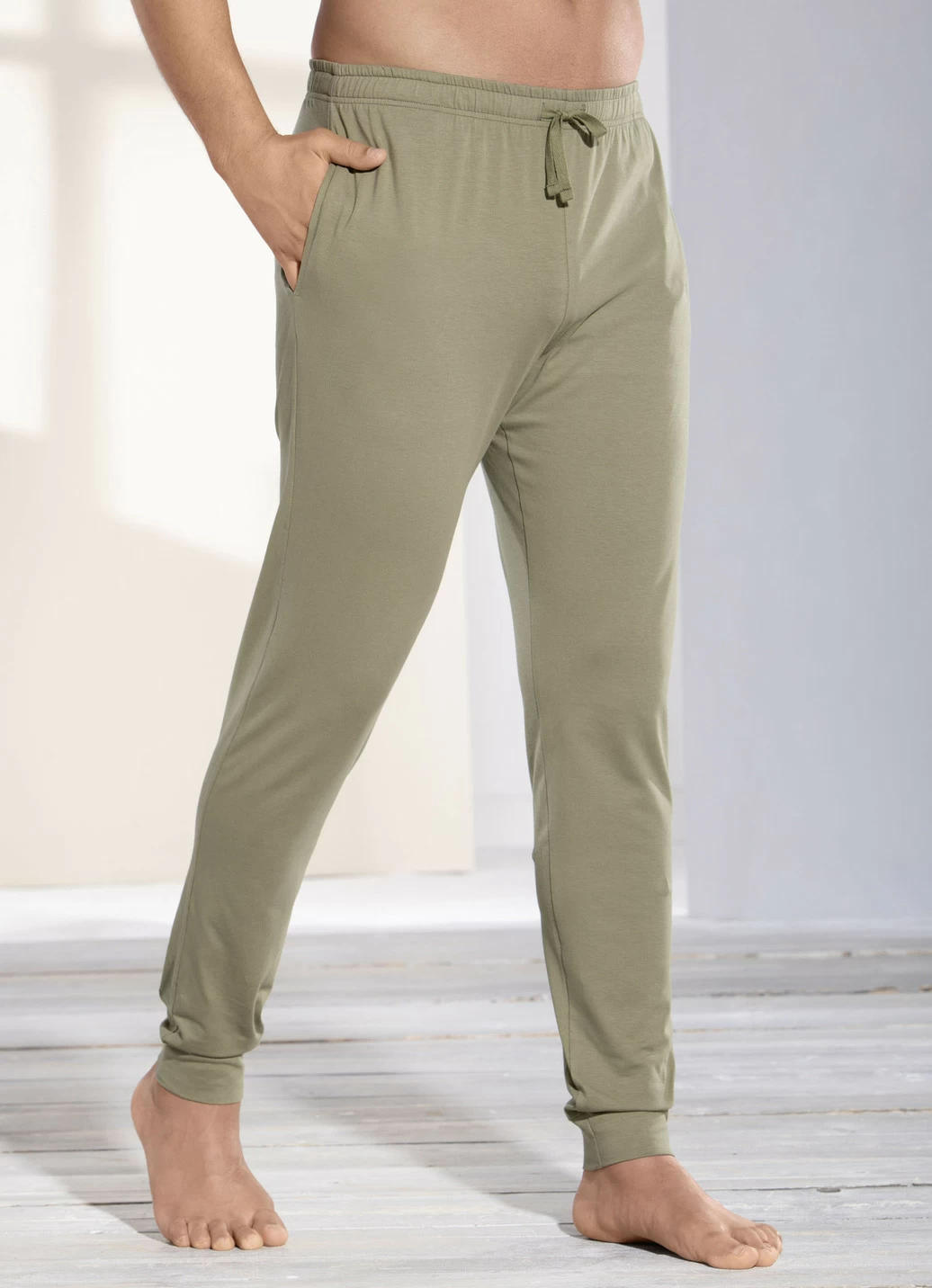 Schlaf- und Freizeithose mit BIO Baumwolle, Bündchenabschllüssen und Durchzugsband