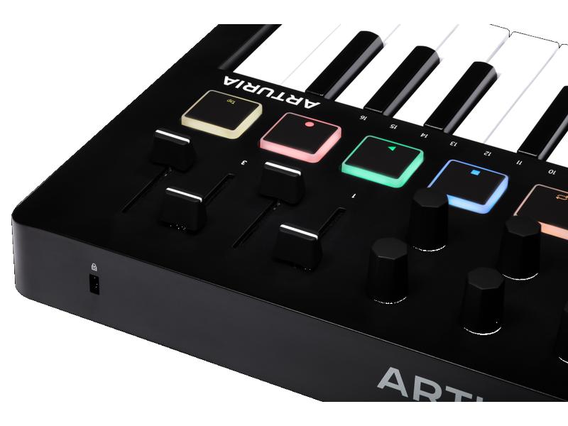 Arturia Keyboard Controller Minilab 3 Schwarz Universeller Controller zum Musizieren