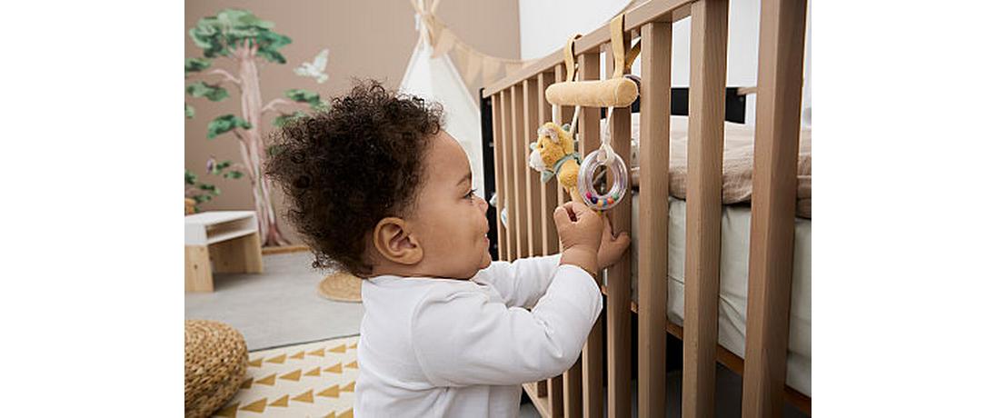 Kinderwagenspielzeug Löwe LeoSpielzeug mit Klettverschluss zur Befestigung am Kinderbett oder Kinderwagen