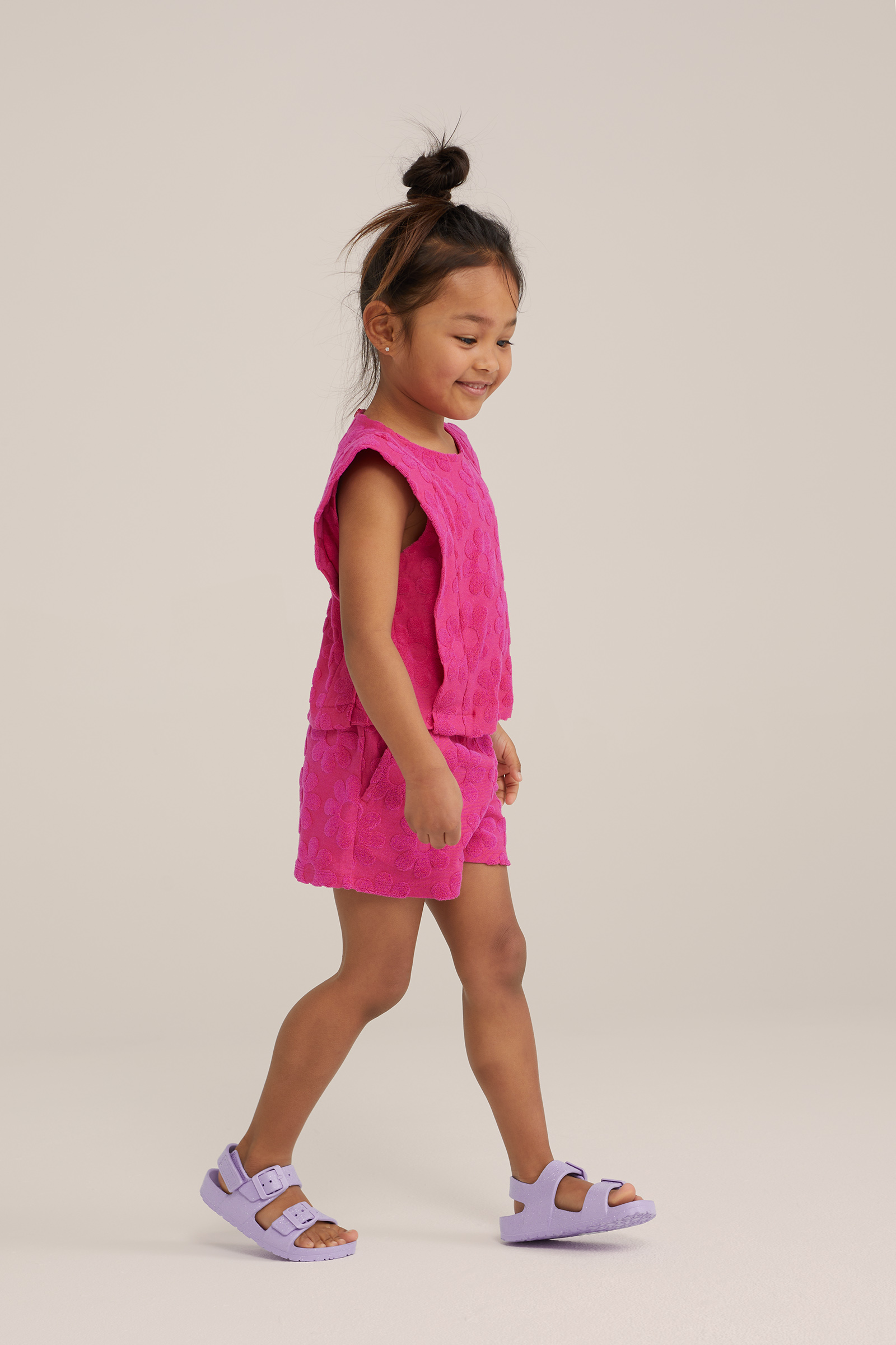 Meisjes T-shirt met dessim WE Fashion Roze