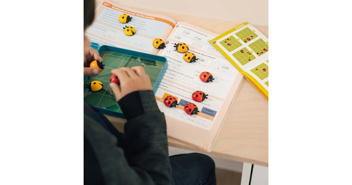 SmartGamesLogibugs Denkspel  (Nederlands, 1 speler, Vanaf 6 jaar, 48 opdrachten)