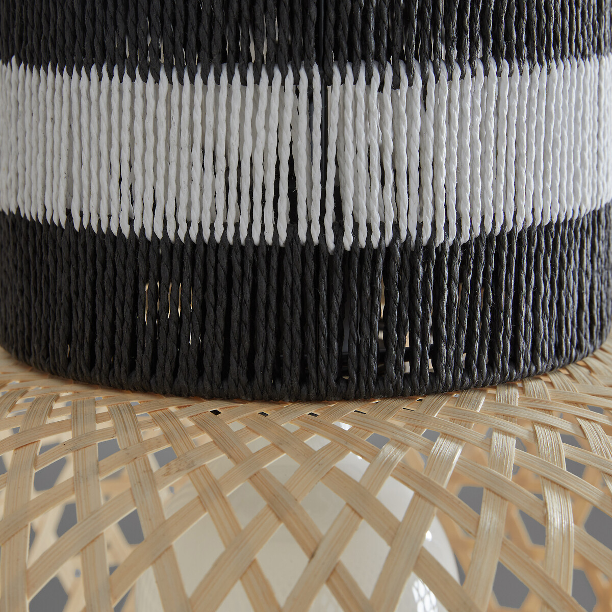 OTTO STUDIO PARA AM.PM<br>Luminária pendente Tribe em bambu e papel trançado