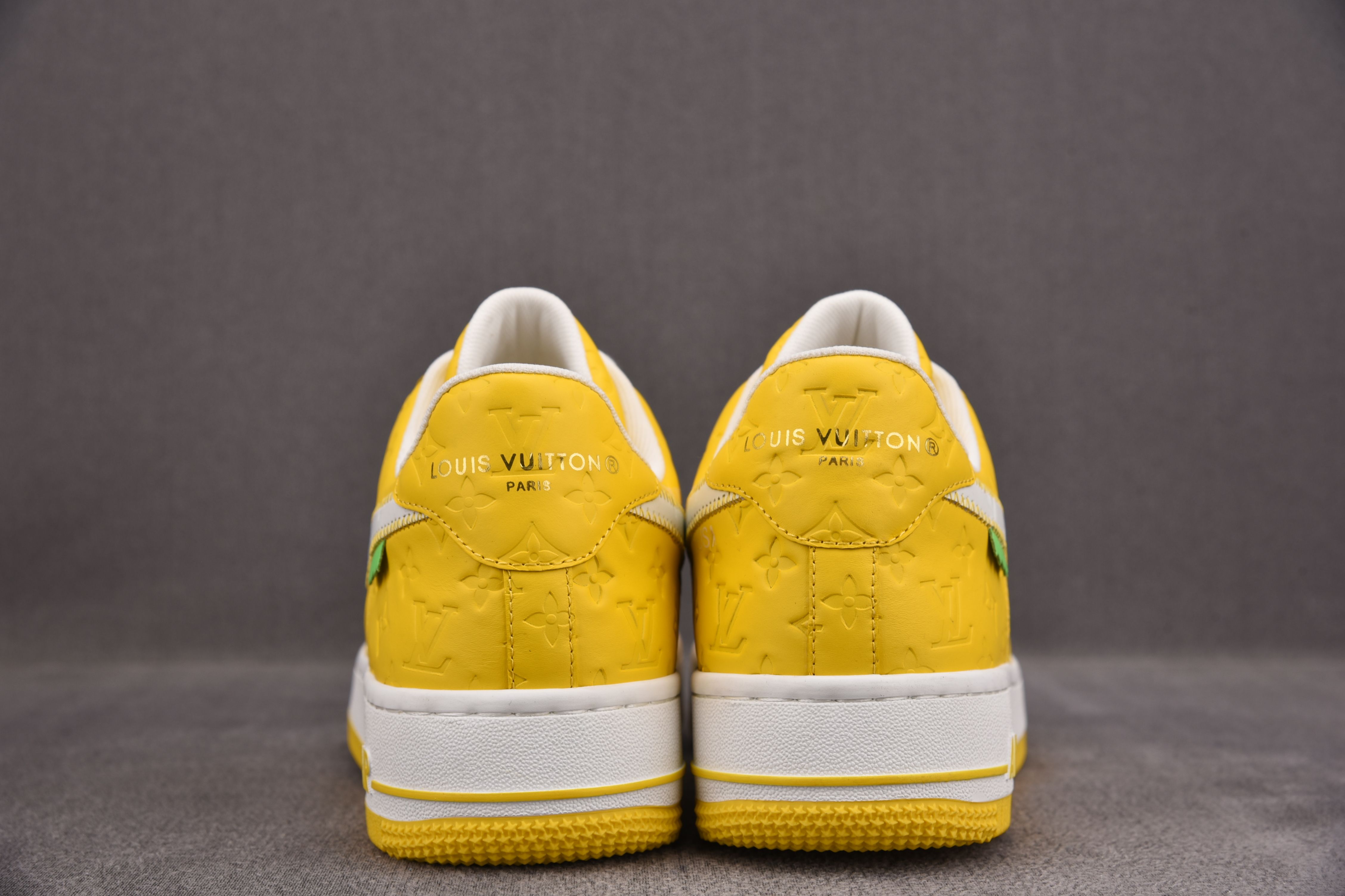 Nike Air Force 1 Low Louis Vuitton University Gold (Be careful about the size!!)