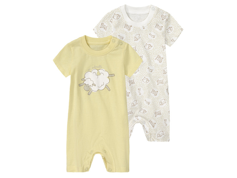2 baby pyjama's