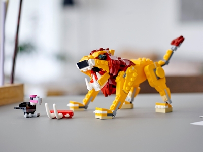 LEGO Wilde leeuw (31112)