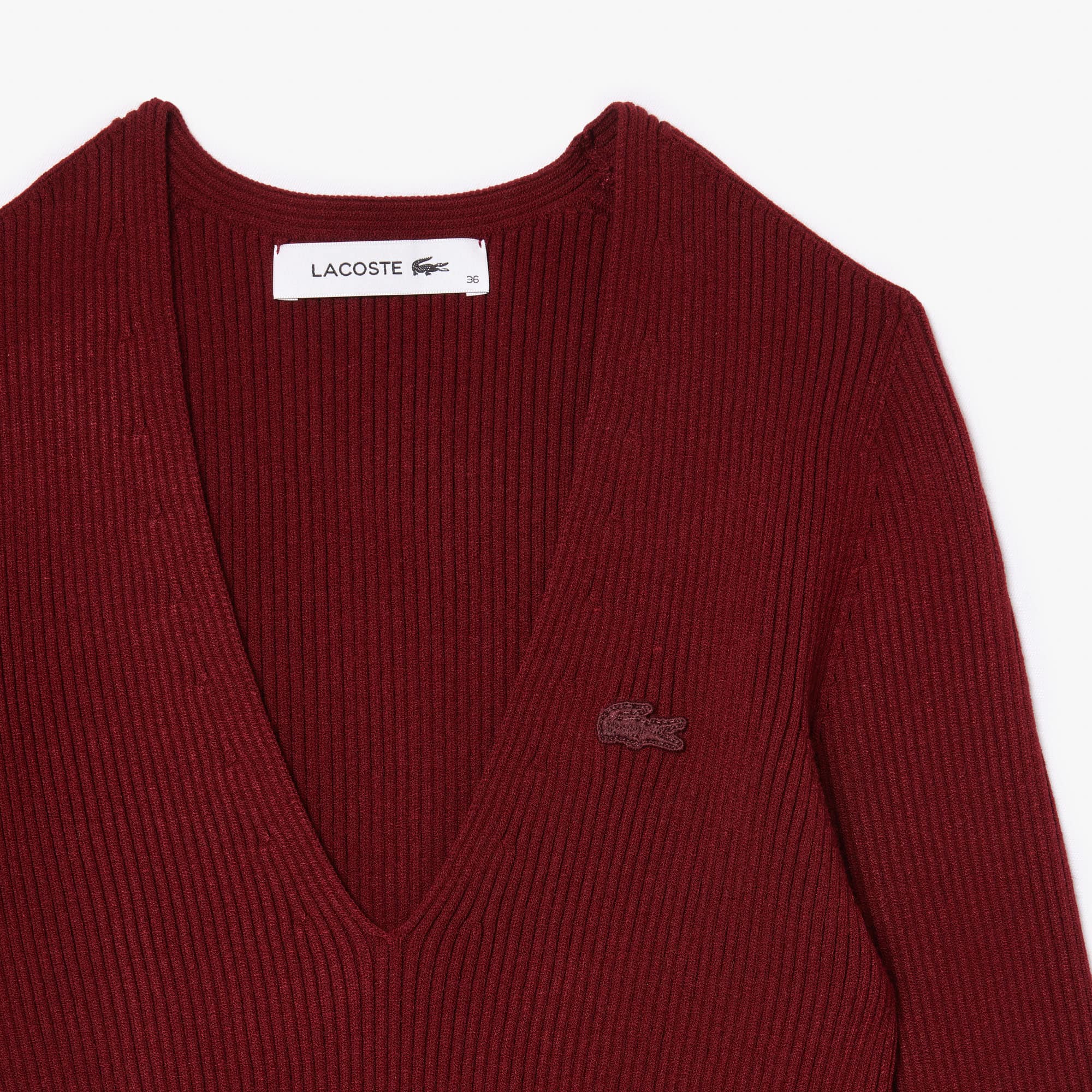 Pull col V en maille côtelée sans couture Pullovers - Rouge - Lacoste - Femme