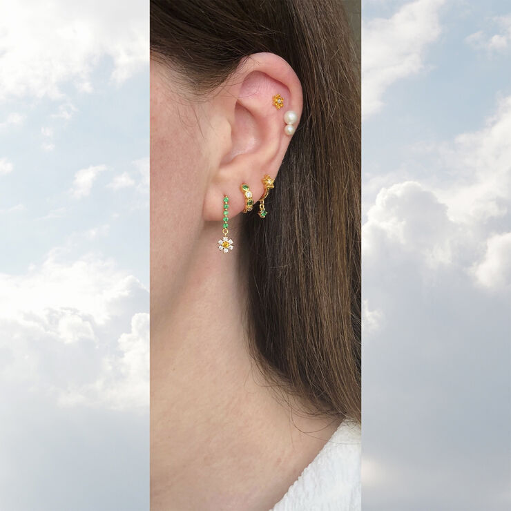The Earring Shop Ellie Huggie Emerald/White Gold