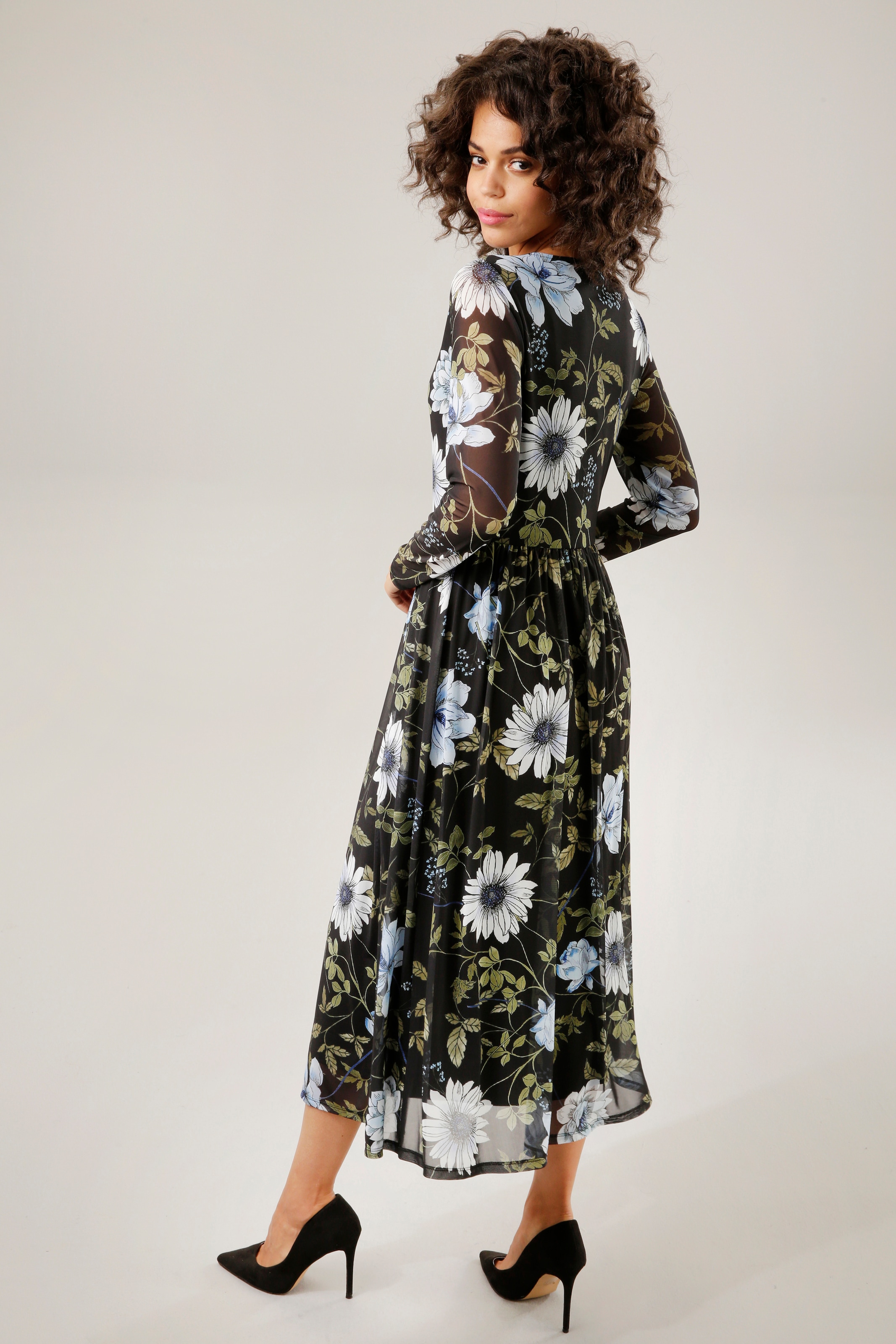 Aniston CASUAL Midikleid mit grossflächigem Blüten- und Blätterdruck