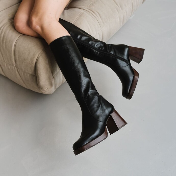 Bottes à plateformes  en cuir vieilli noir