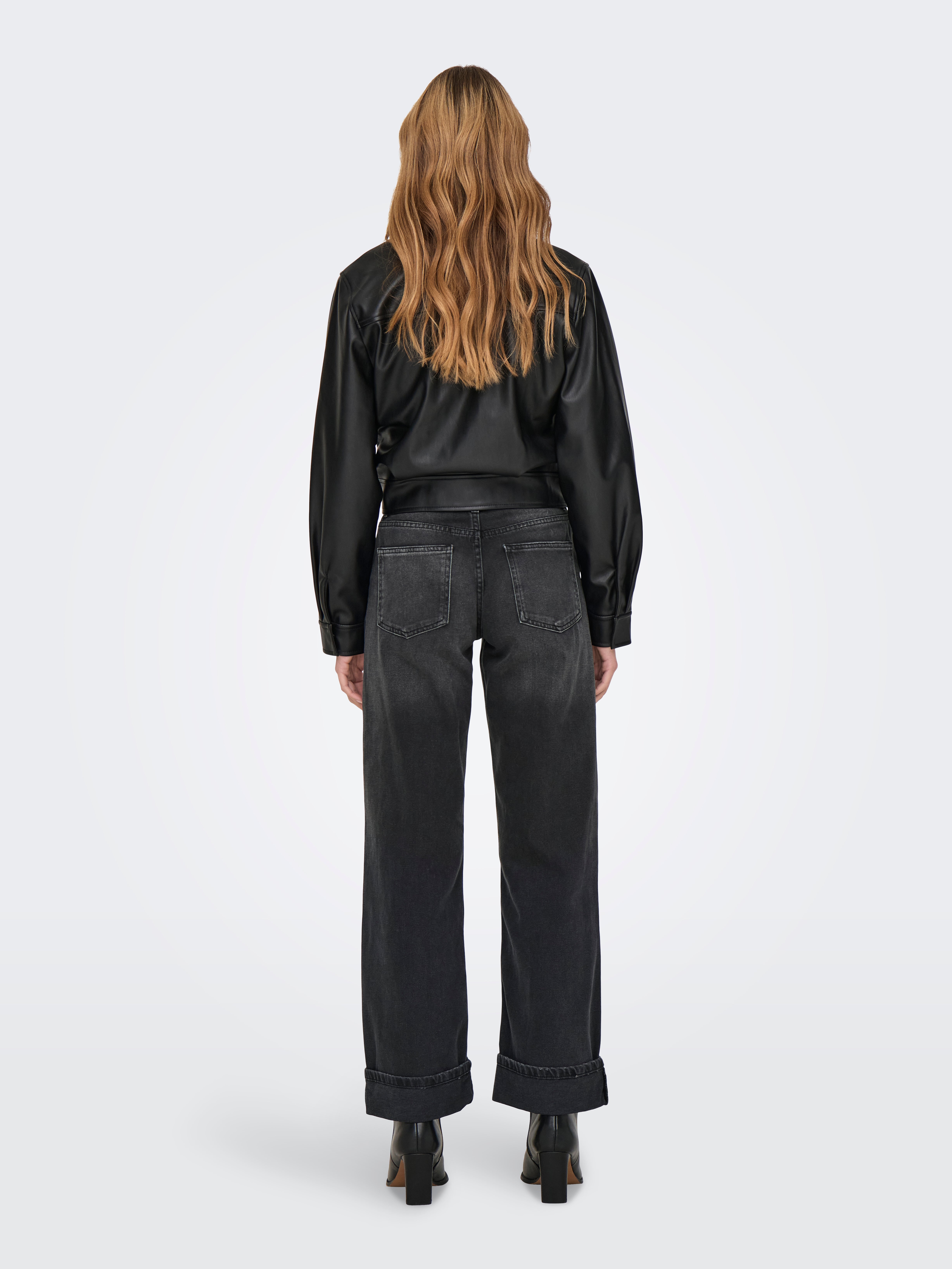 ONLELLA Mittlere Taille Gerade geschnitten Jeans Washed Black