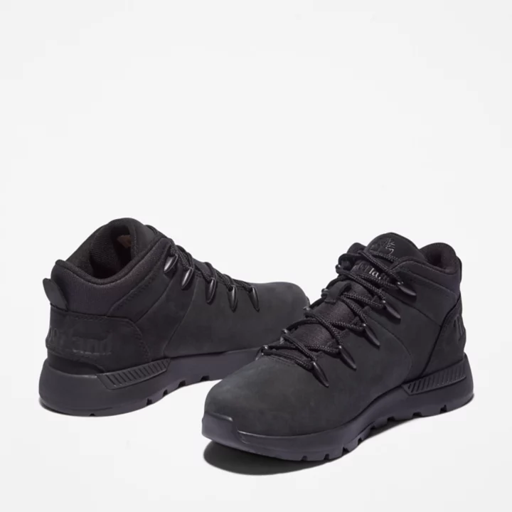 Bota de caminhada Sprint Trekker para jovens na cor preta.