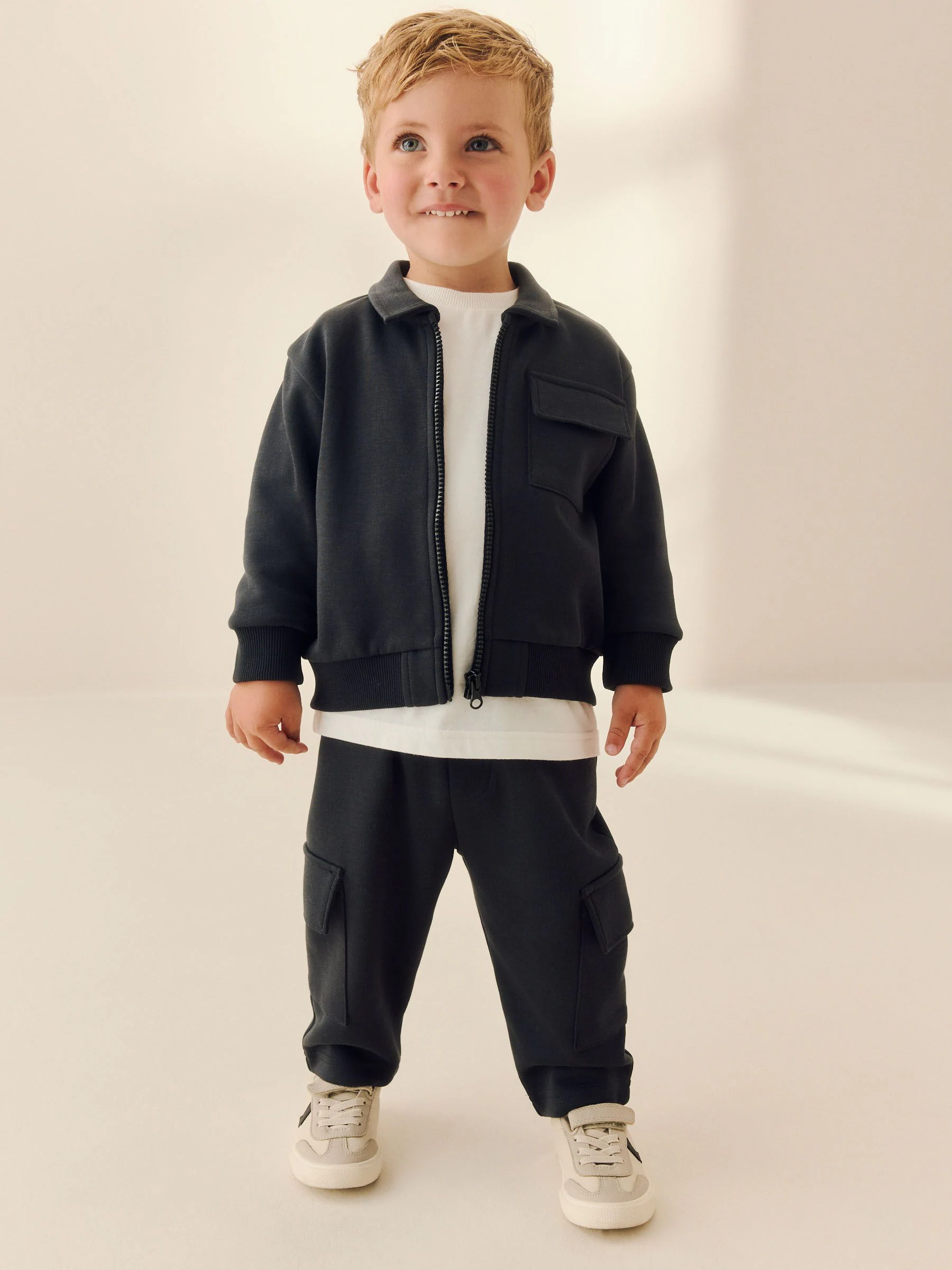Antraciet - 3 -delige set van T-shirt en joggingbroeken (3mnd-7jr)