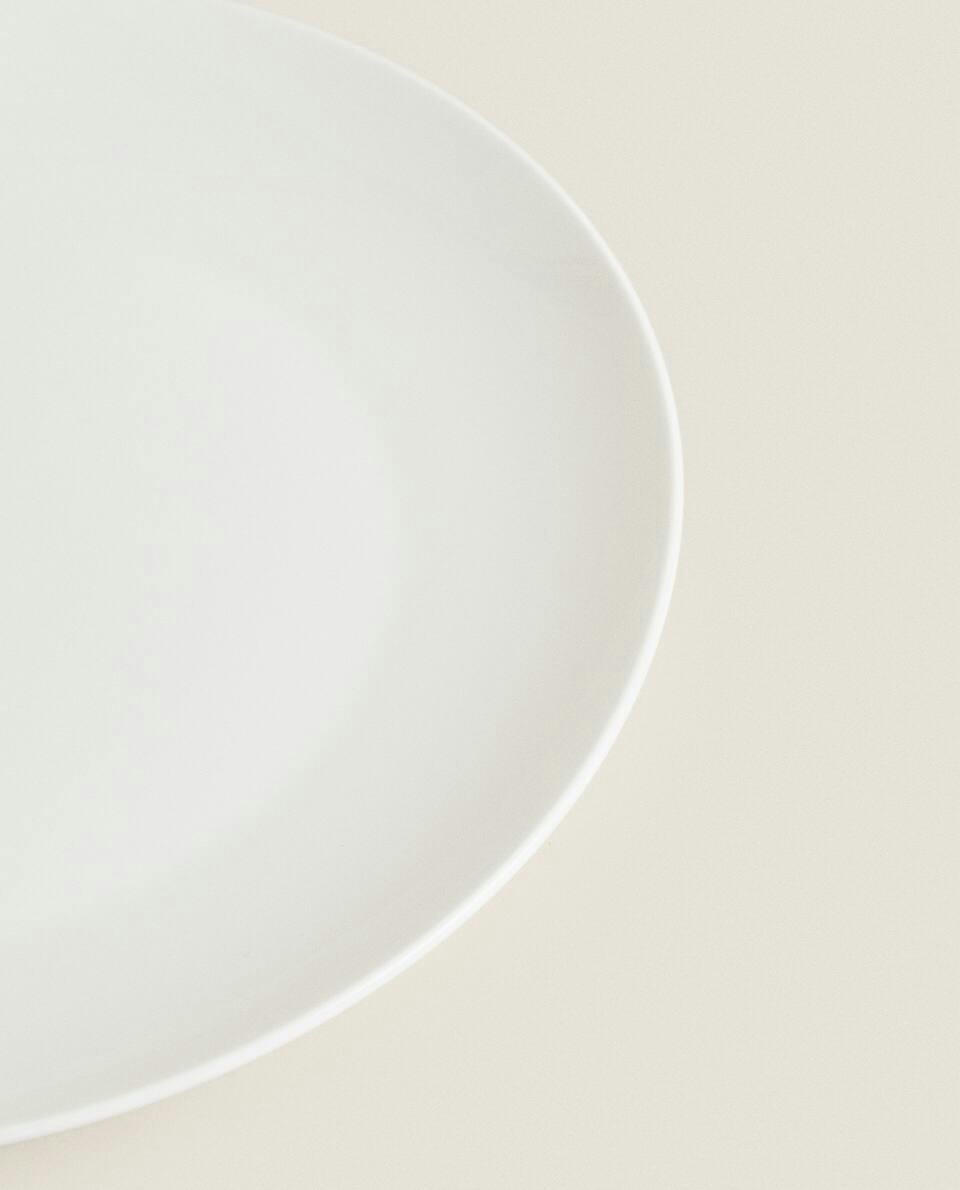 LOUÇA DE MESA DE PORCELANA FINA SIMPLES