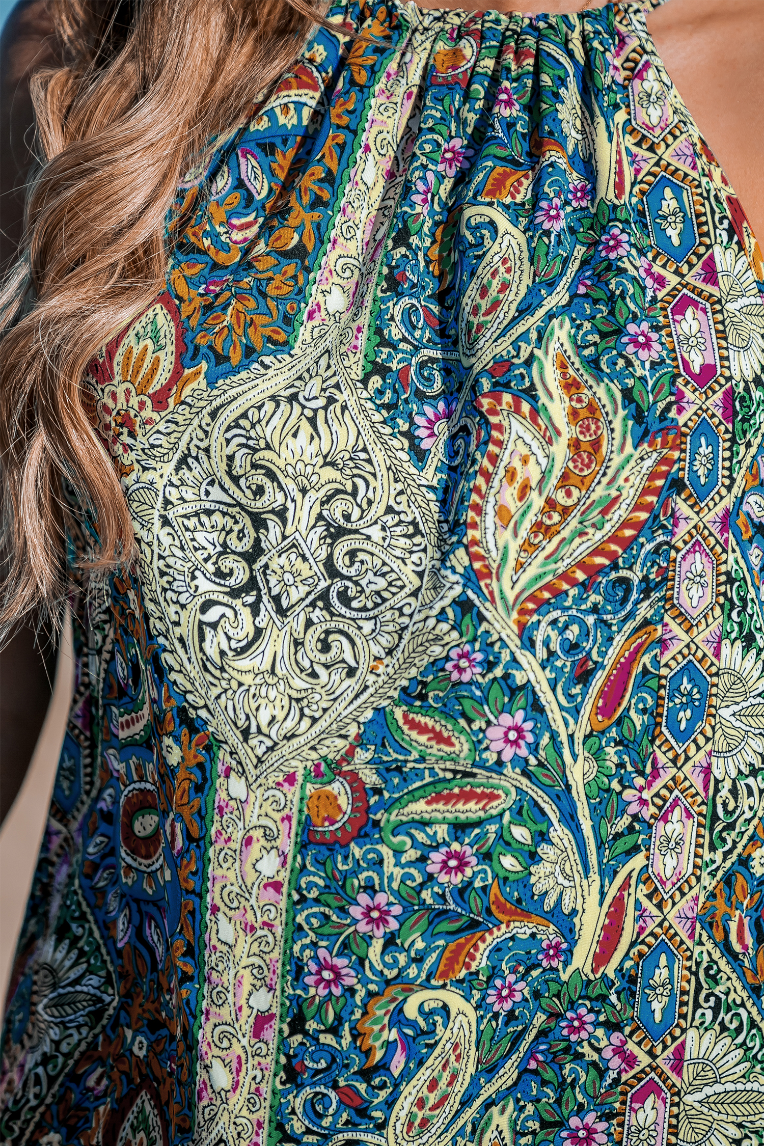 Robe mini à col montant paisley