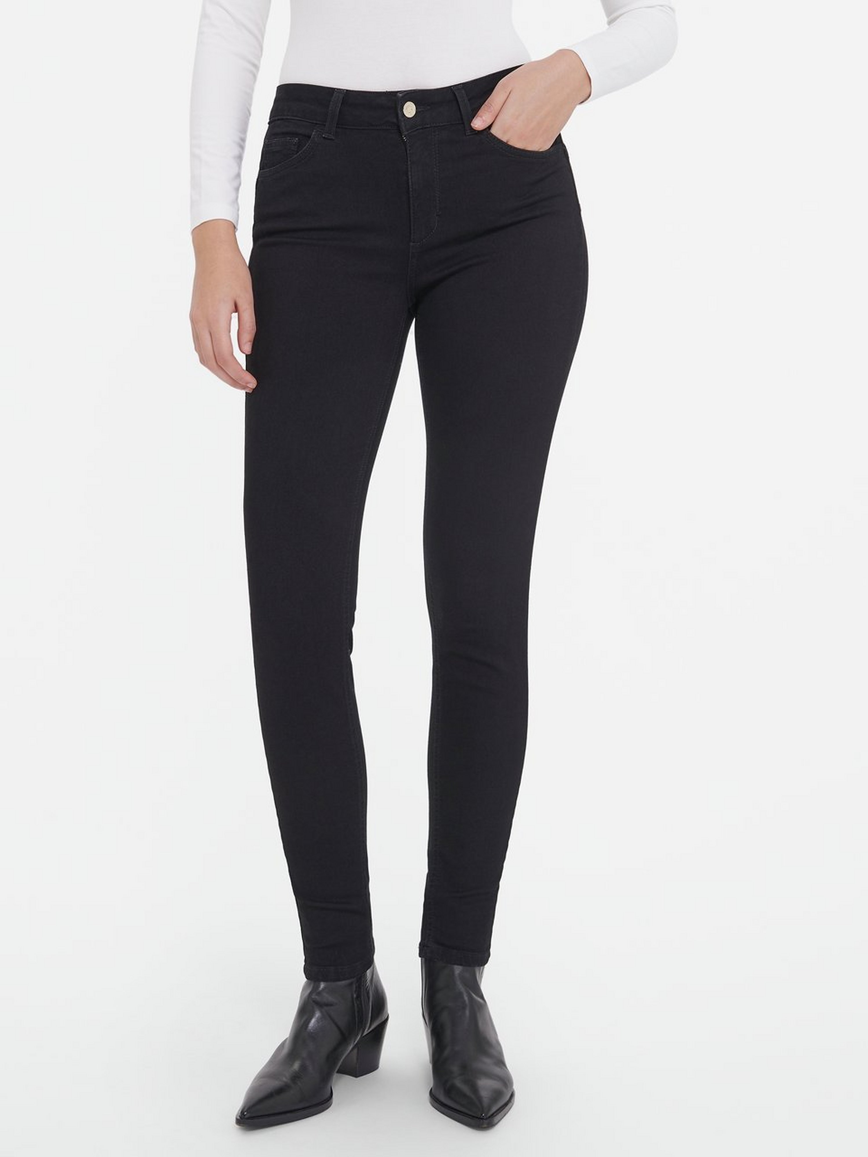 „Skinny Fit“-Jeans