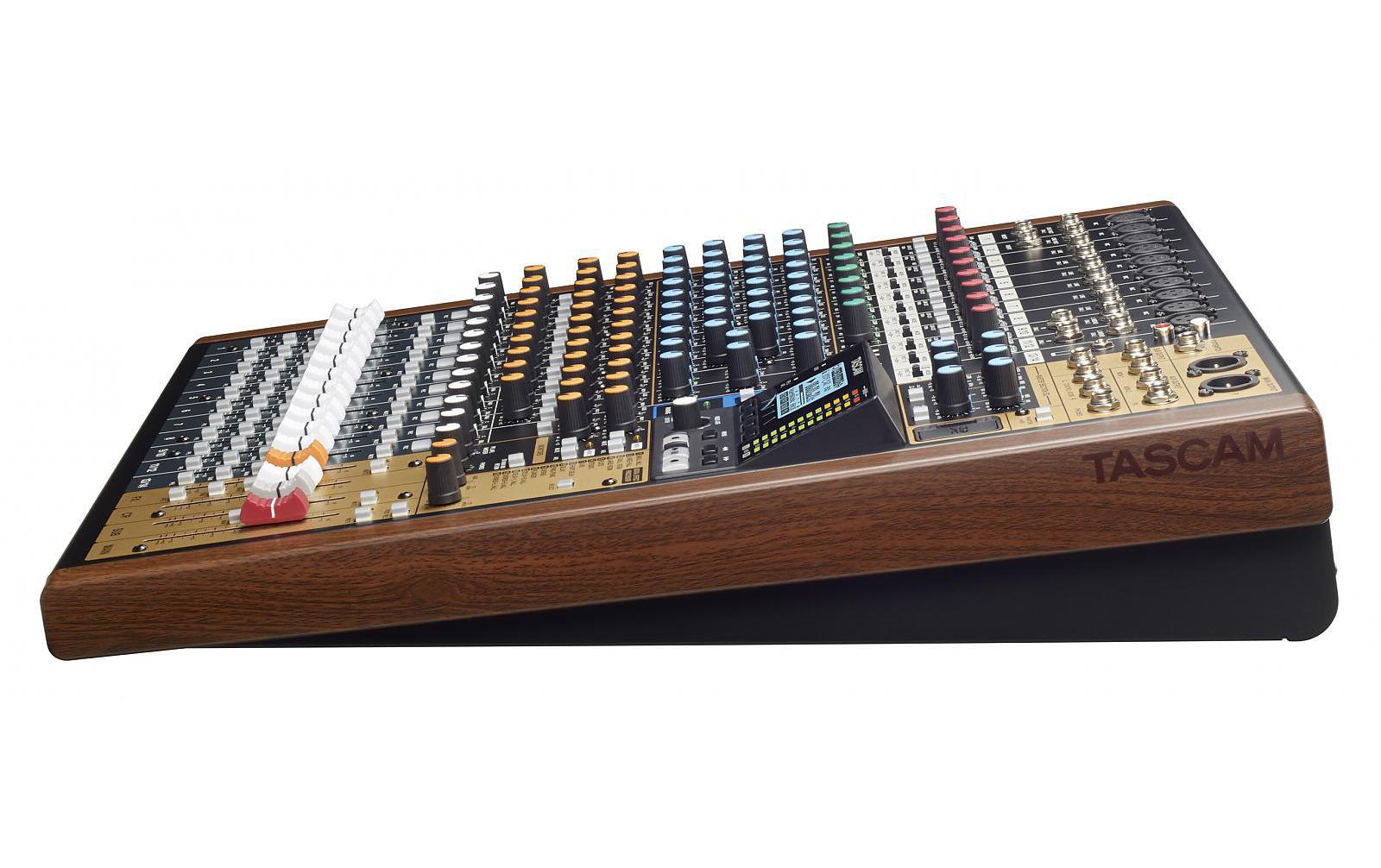 Mischpult Model 16<br>16-Kanal Hybrid Mischpult