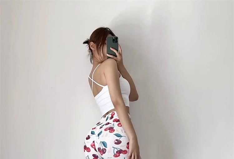 JVL - Yogashorts met voedselprint