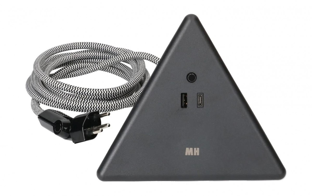 (2.5m) Energy Pyramide 2-fach Steckdosenleiste 2xTyp13 mit USB C (PD 3.0) / USB A (QC 3.0) Anschluss (163736) - Schwarz