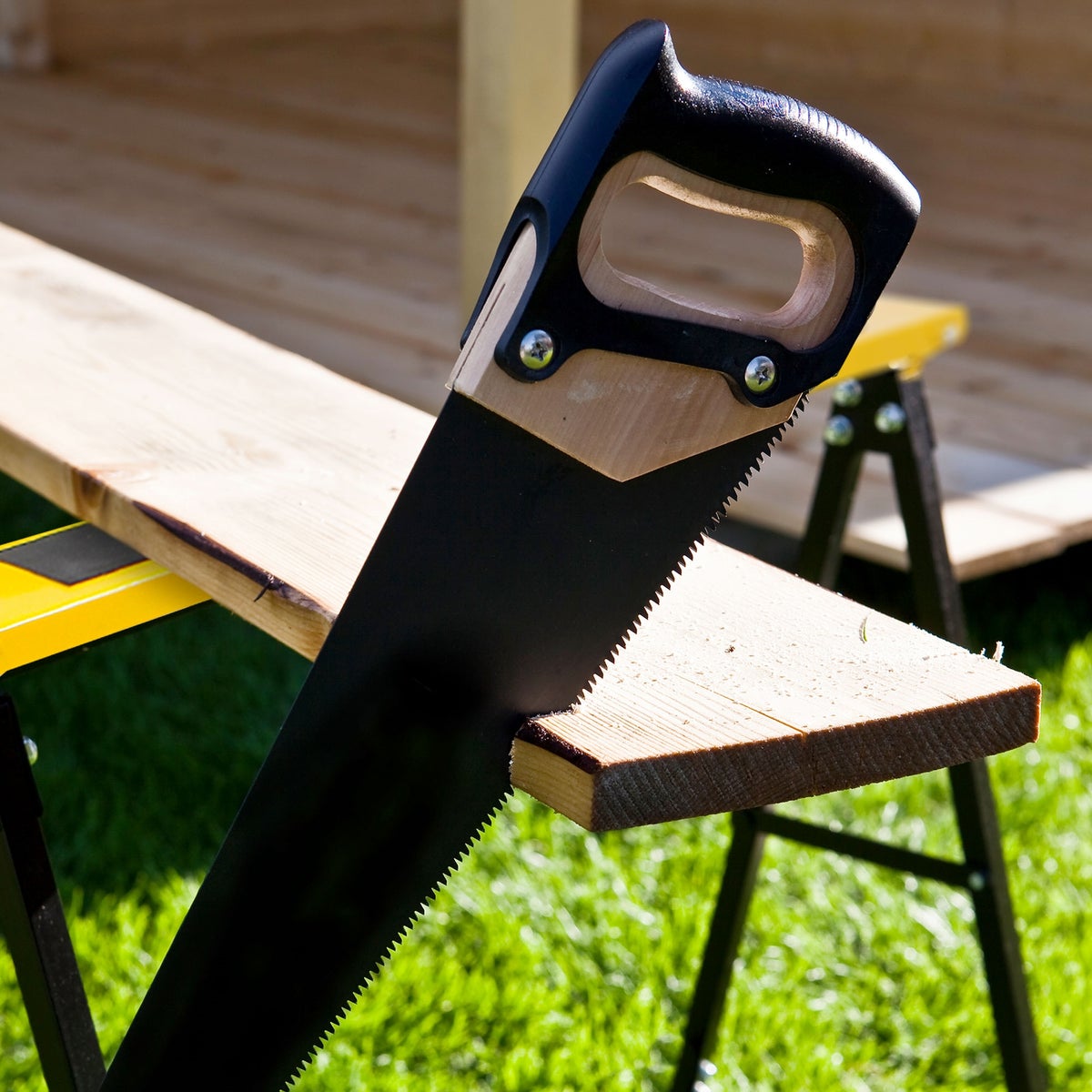 ECD Duitsland 4 x Werkbok, geel, metalen steigerbok, opvouwbare bokset, steunbok zaaghulp, steunbok draagvermogen tot 275 kg, opvouwbare werkbok, opvouwbare bok met handgreep, stalen zaagbok