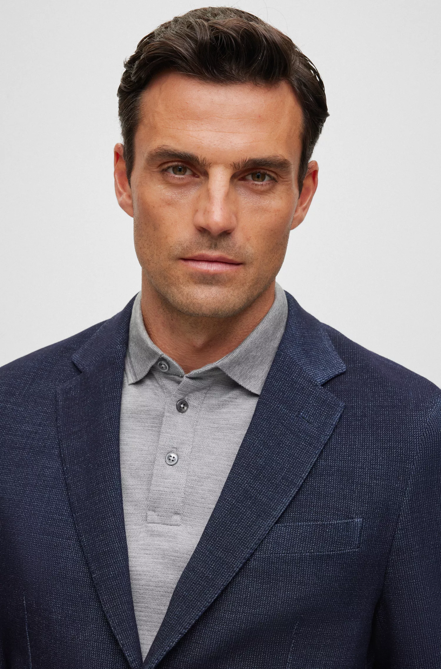 Jaqueta BOSS Camel Slim-fit em tecido micro-padronizado com seda