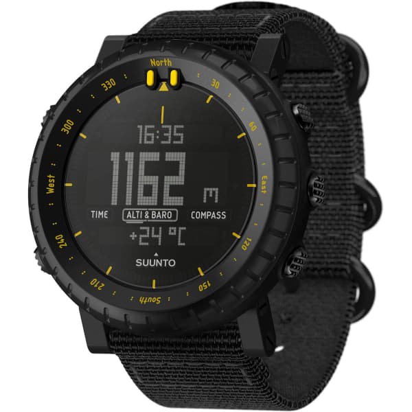SFS197_Outdoor SUUNTO CORE