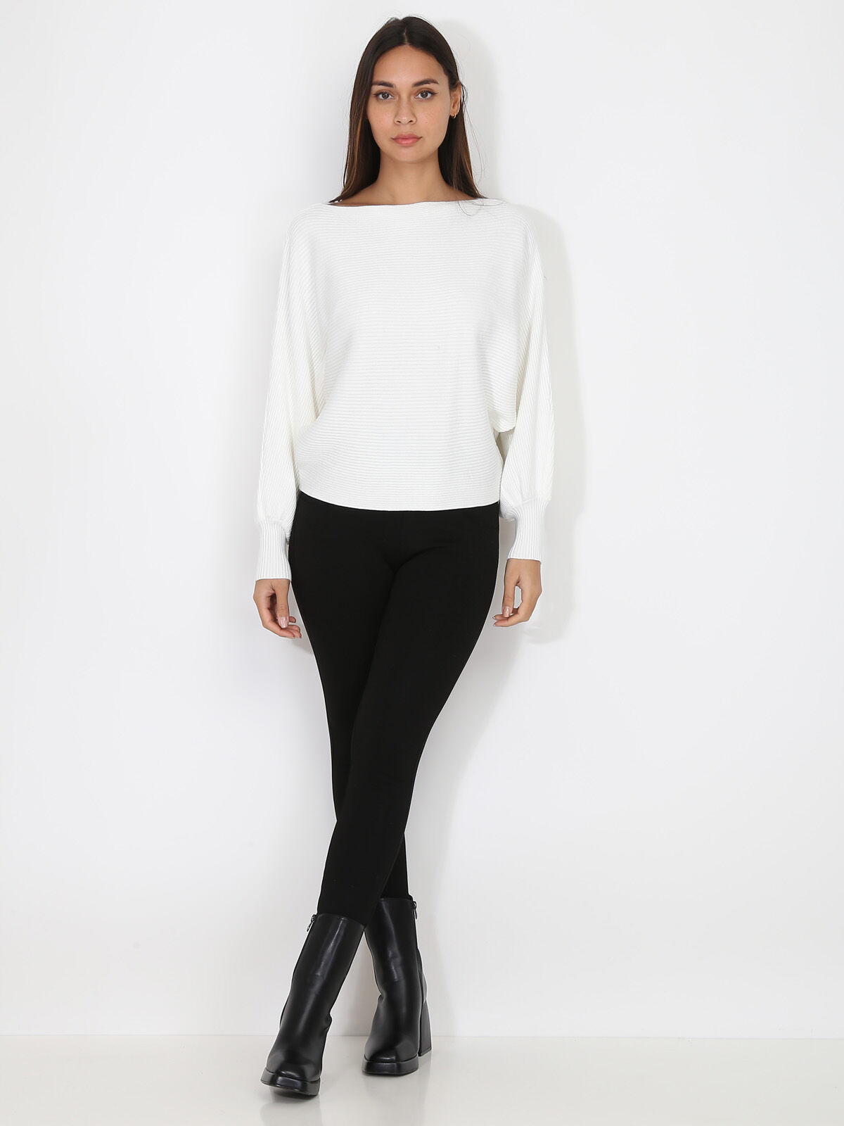 Pull classique en maille côtelée- Blanc