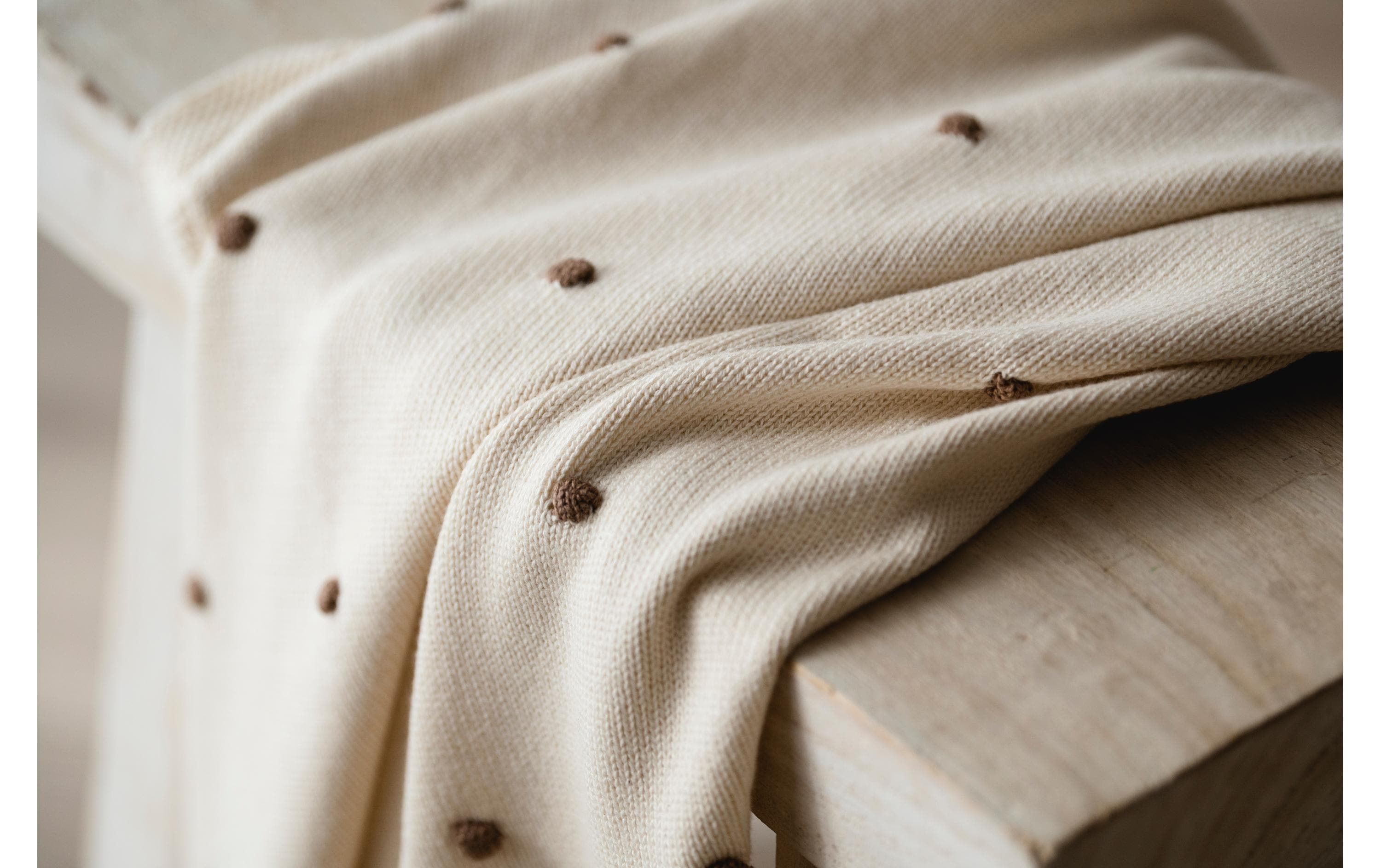 Babydecke Knots creme/knots light brown 80 x 100 cmGanzjährige Decke mit kleinen, dreidimensionalen Knötchen