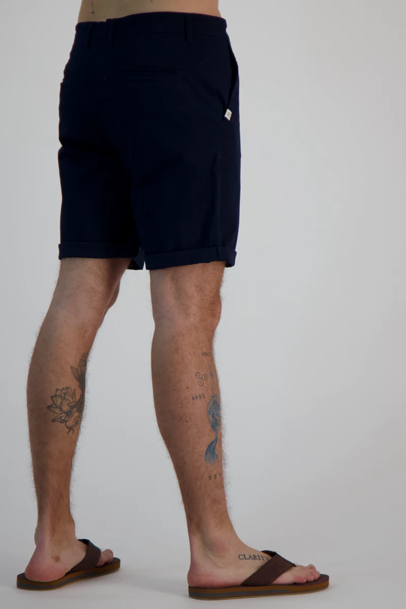 BEACH MOUNTAIN Herren Short