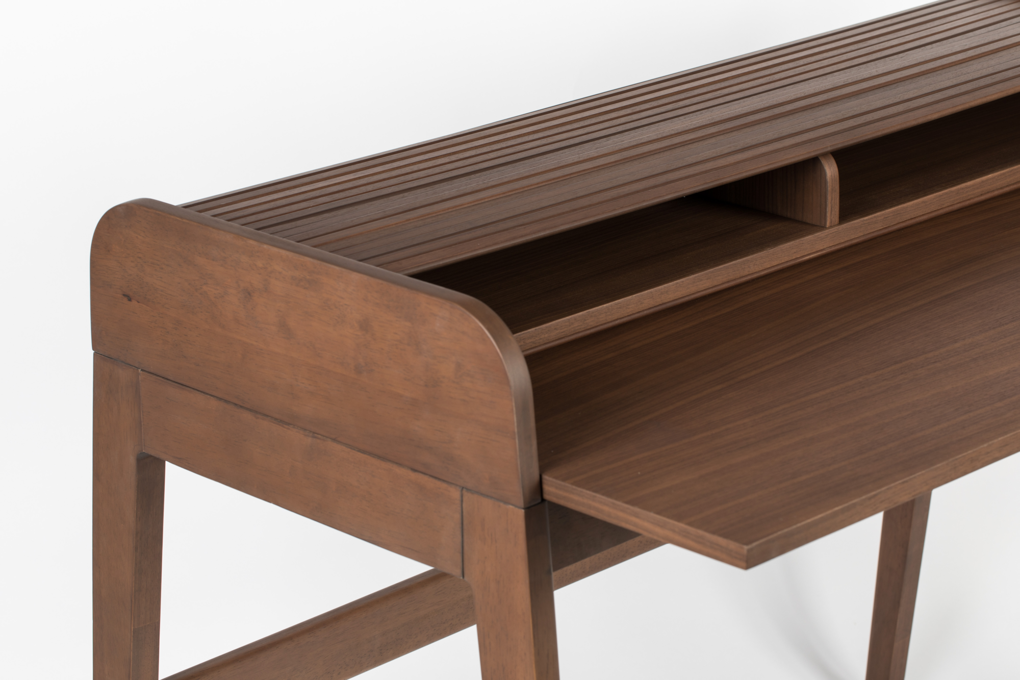 Zuiver bureau Barbier Walnoot