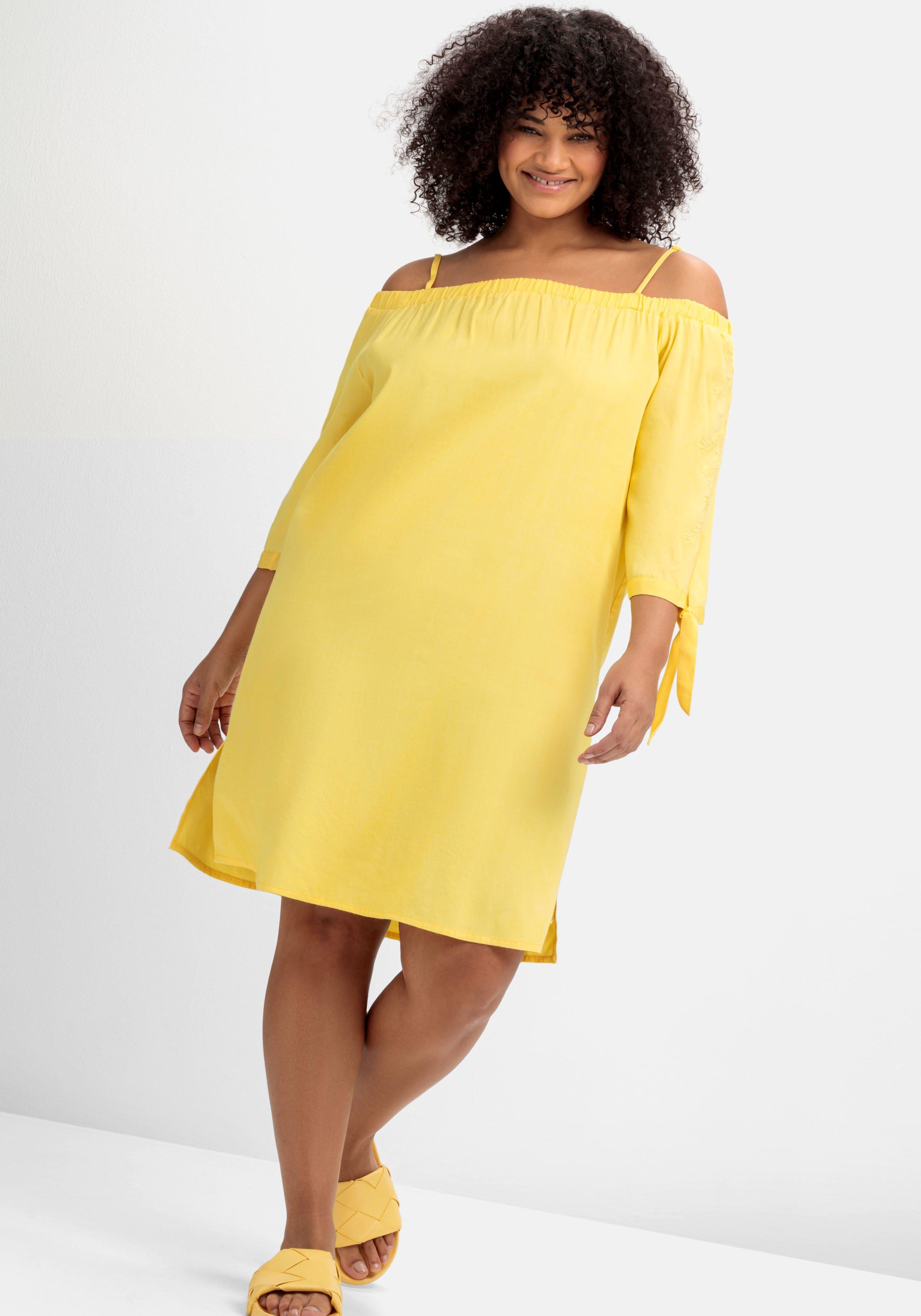 Knielanges Strandkleid mit Carmenausschnitt