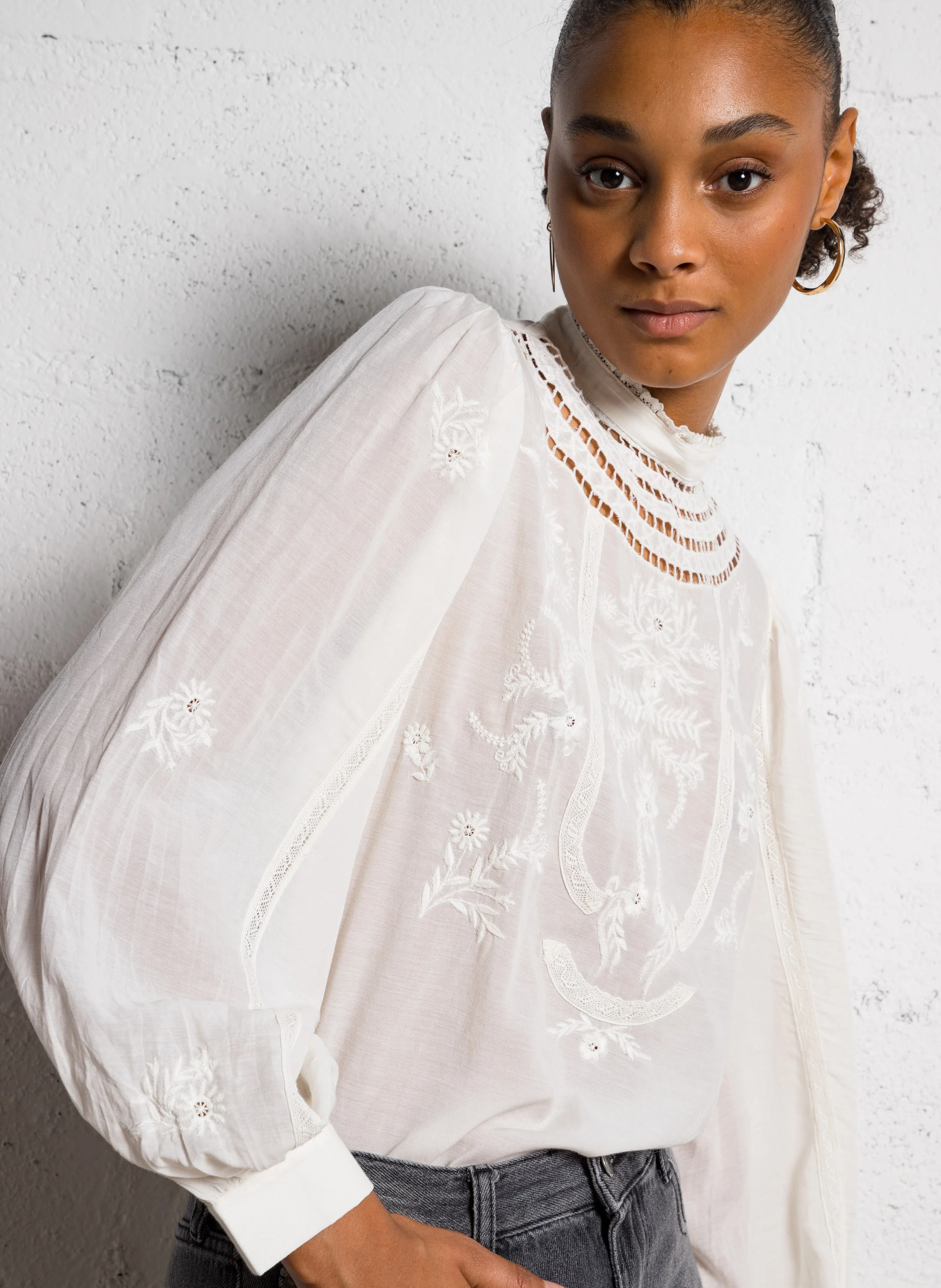 ETHAN - Blouse droite brodée en coton mélangée | Blanc