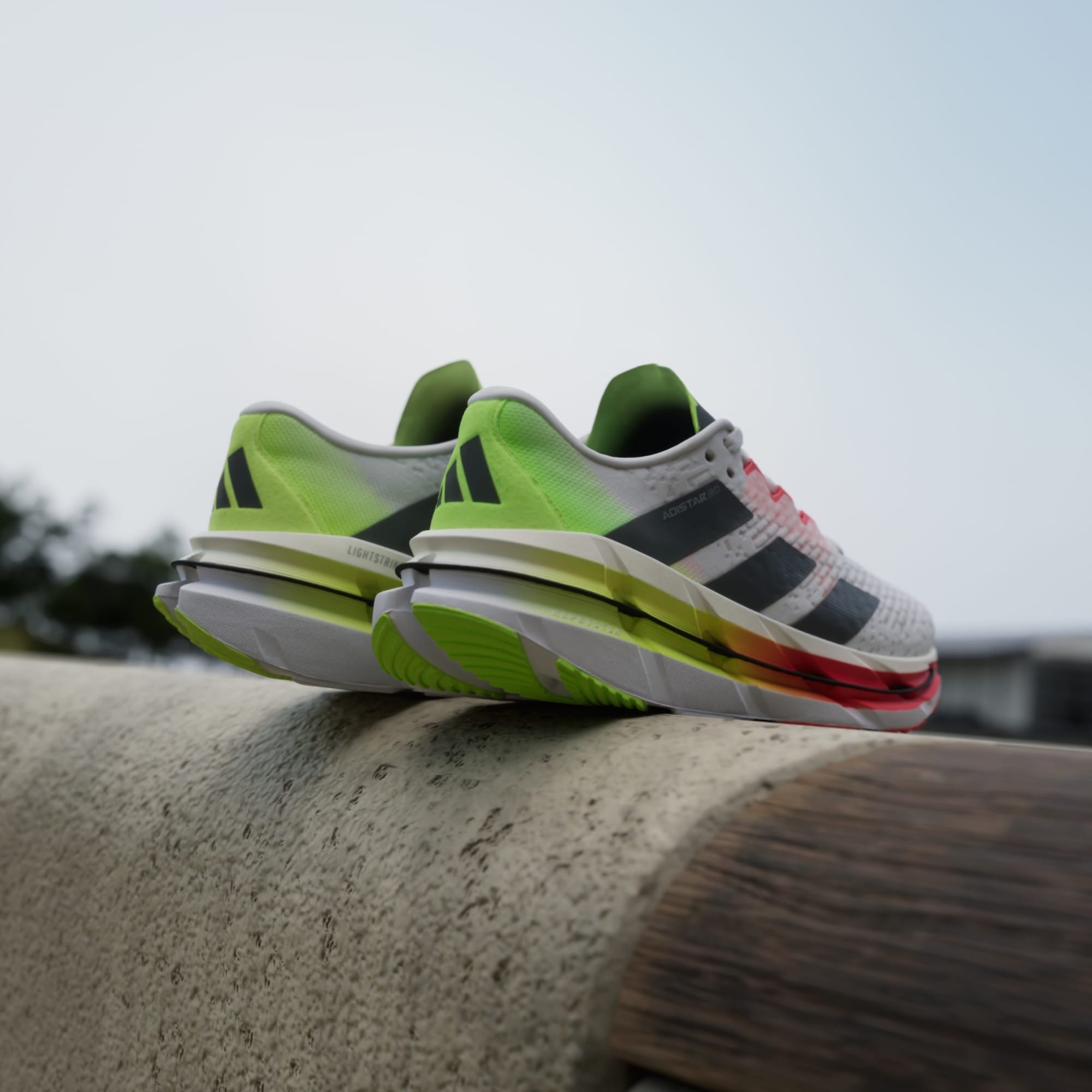 Adistar Byd Herre Cloud White/Core Black/Lucid Lemon