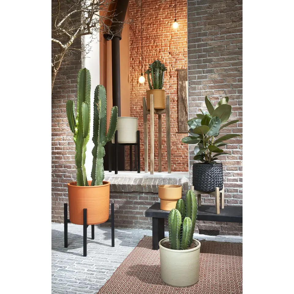 Mica Decorations Ascot Plantenstandaard L45,5 x B45,5 x H40 cm Zwart