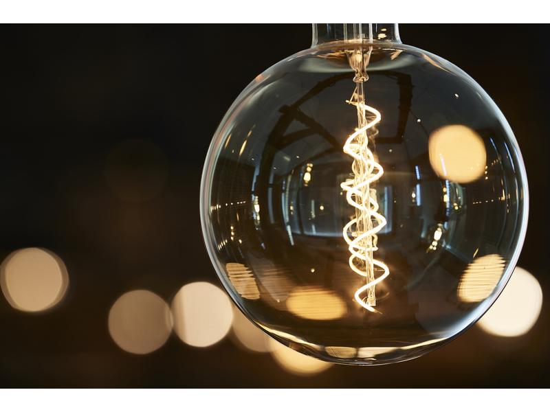 OSRAM Lampe Vintage 1906 Globe, 7W, E27 Warmweiss LED-Lampe, Vintage-Edition