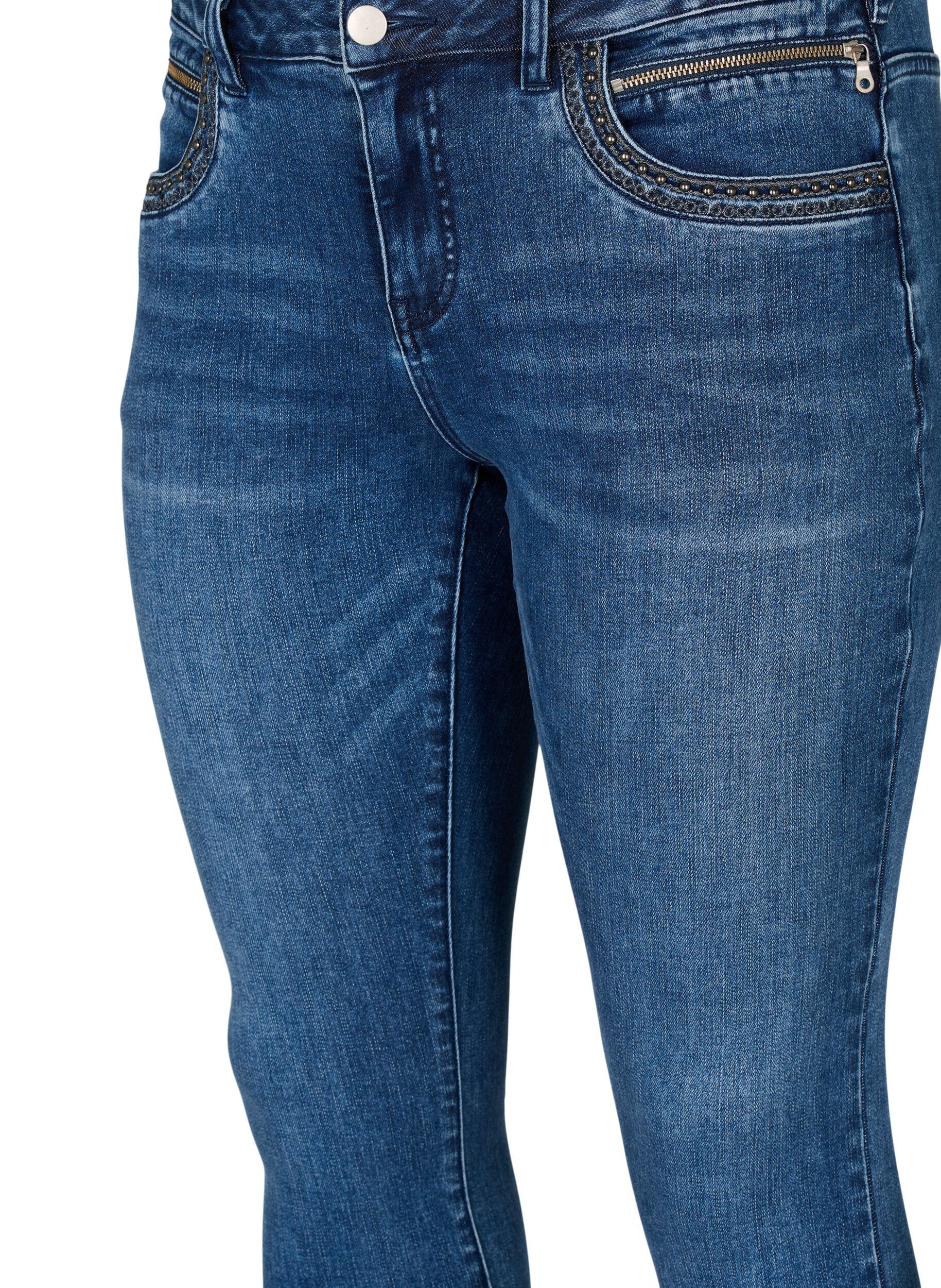 Super slim sanna jeans med nittedetaljer