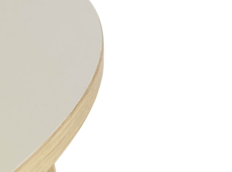 Normann Copenhagen Slice Linoleum tafel 120 bordeaux