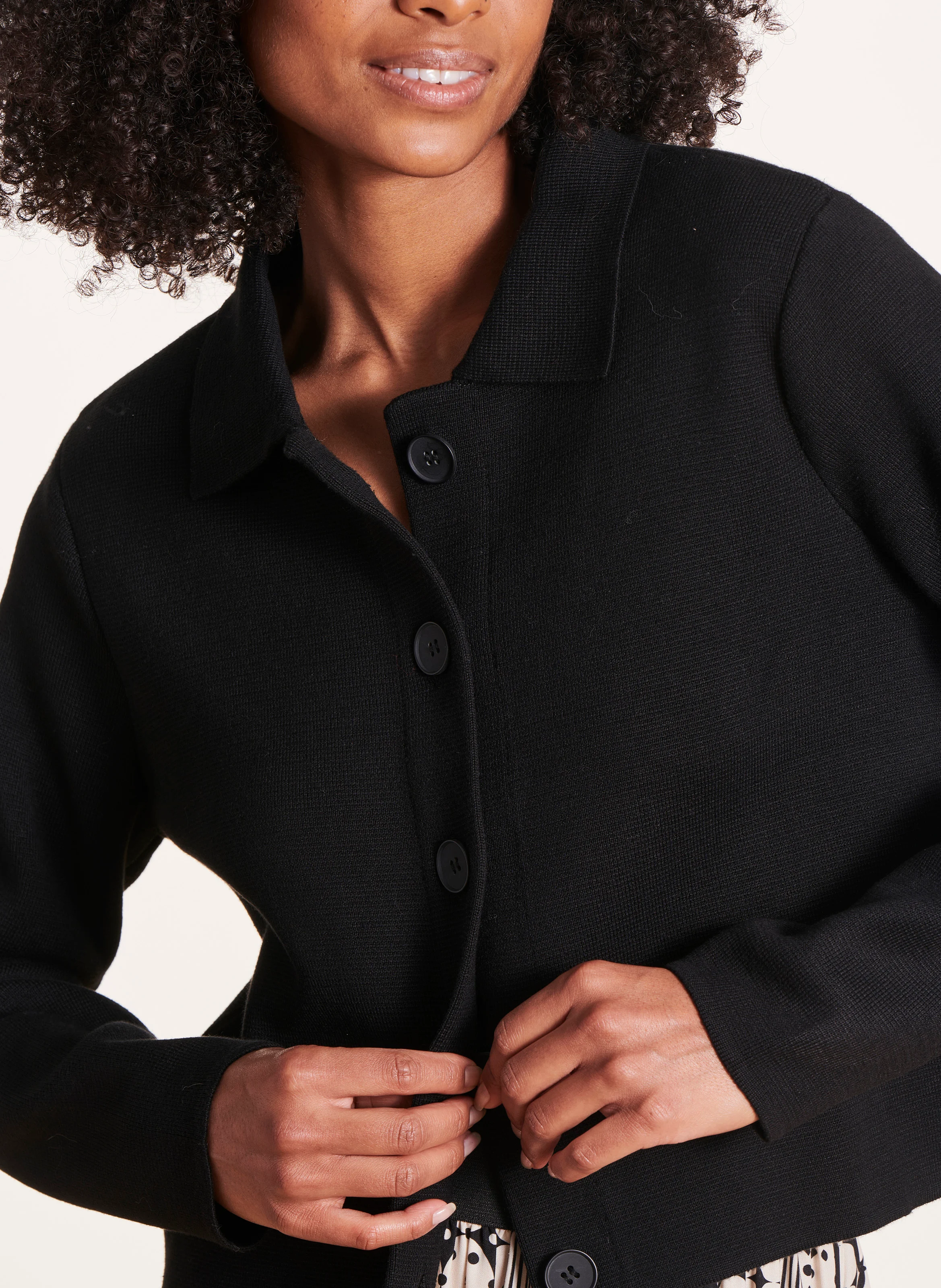 Gilet col classique en coton bio mélangé | Noir