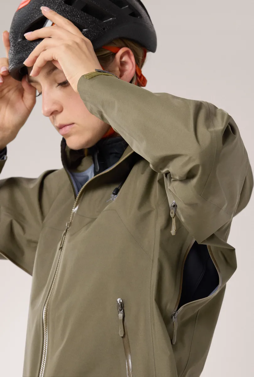 Arc'teryx Women's Beta SL Jacket Black Sapphire