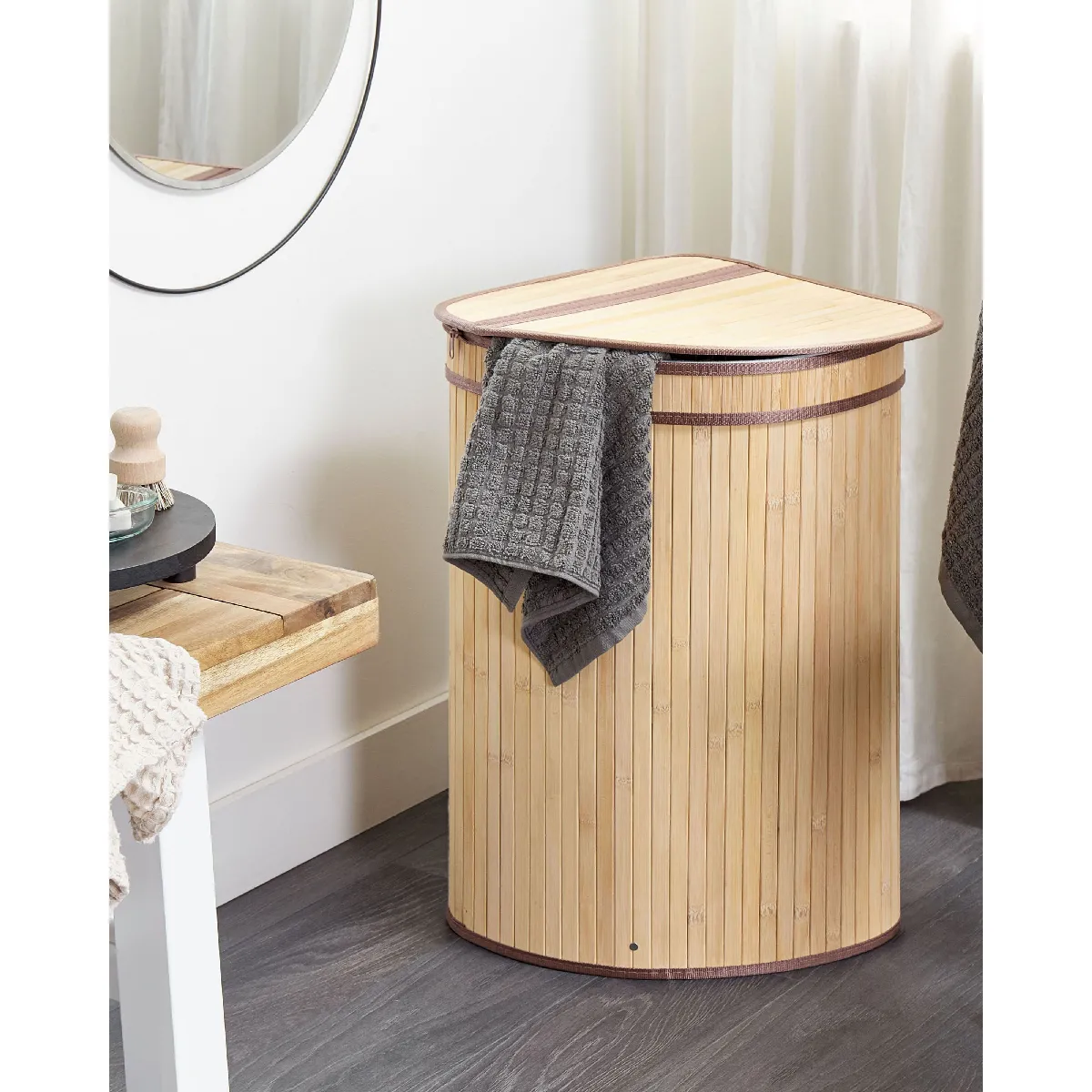 Beliani BADULLA - Panier en bambou marron clair