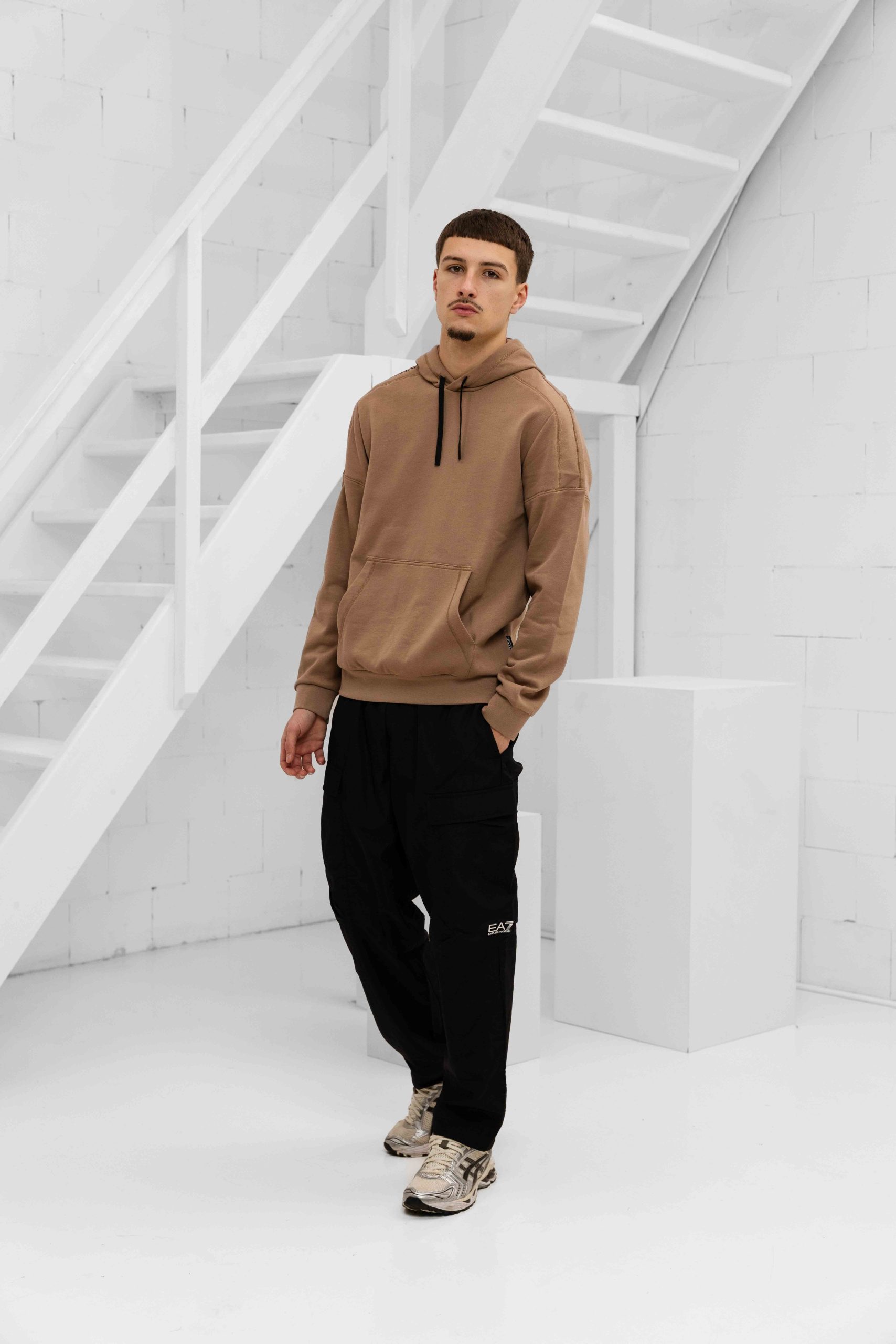 EA7 Emporio Armani 6DPM18 Hoodie Heren Lichtbruin