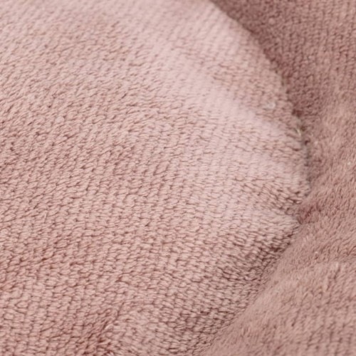 Cama rosa canelada para gatos, desenhada por Lotte Kattenmand.