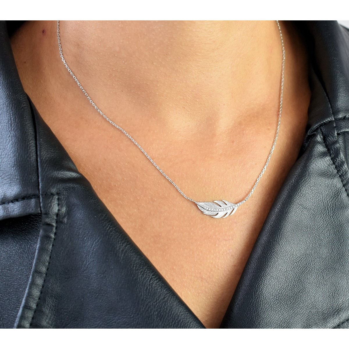 Collier plume sertie d'oxyde de zirconium Argent 925 Rhodié