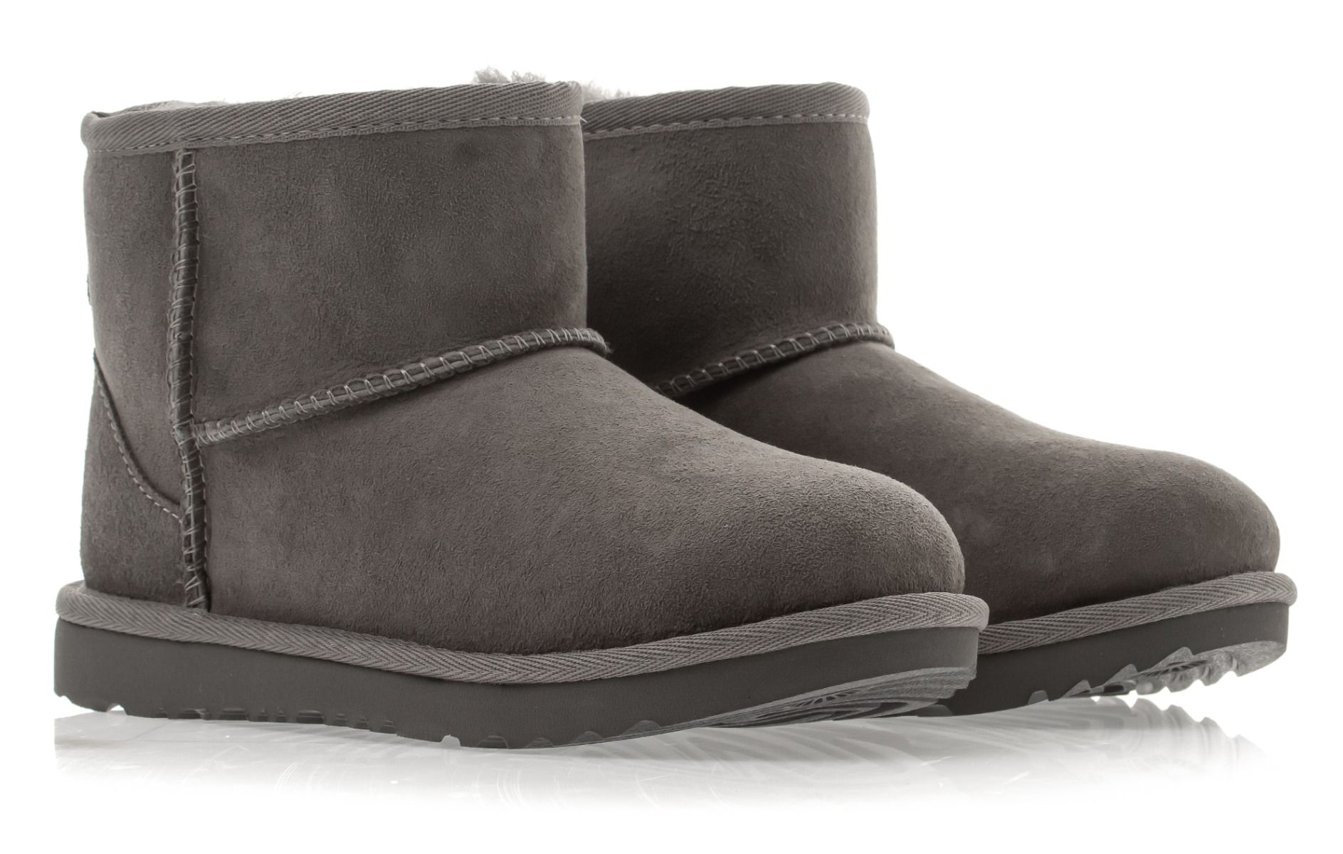 UGG Classic Mini II