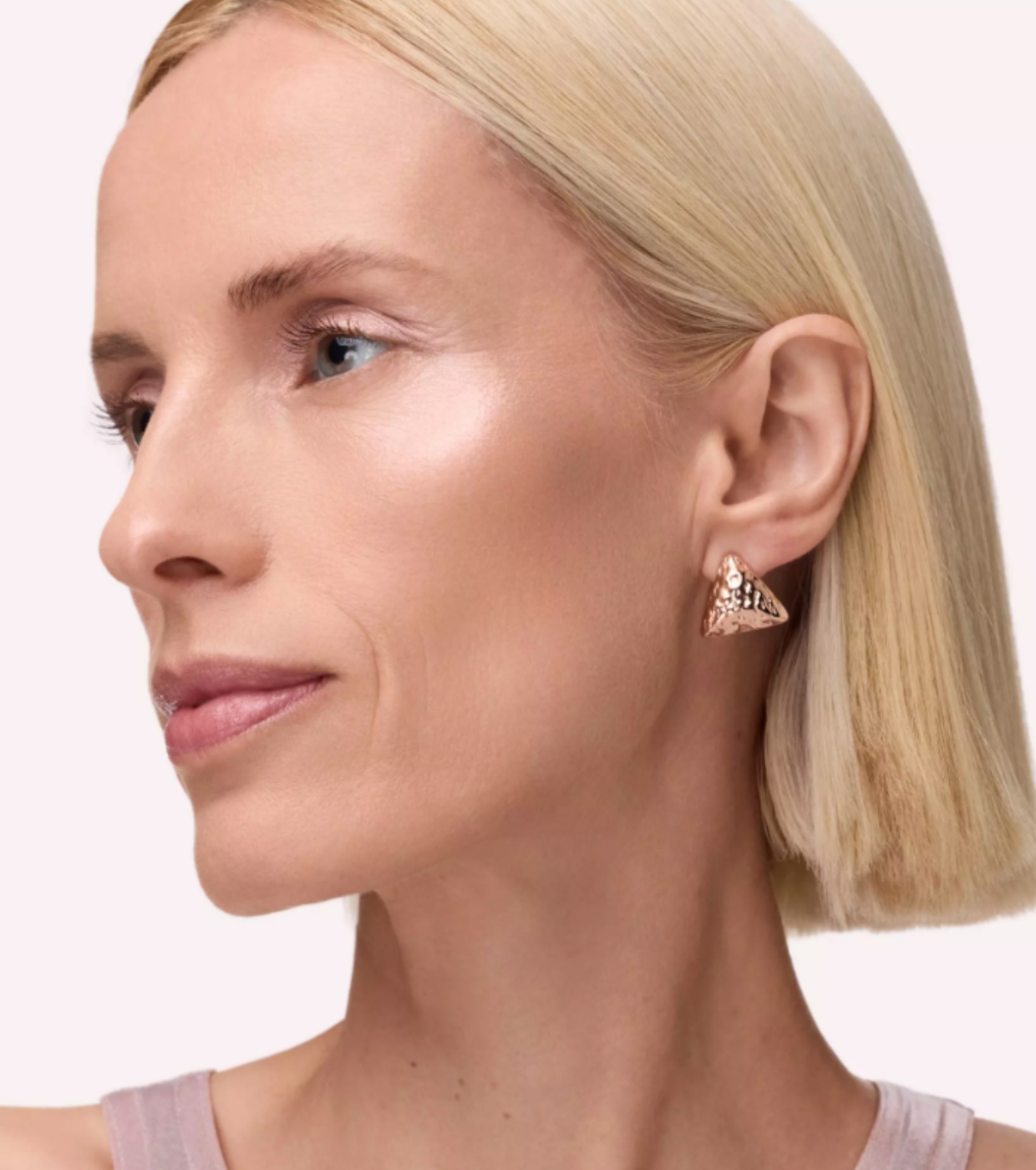 Catrice - Iluminador Líquido More Than Glow - 020: Dewy Rose